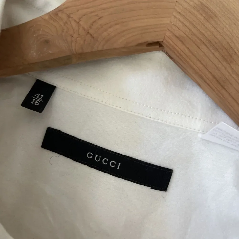 Gucci Mens White Button Down with lining Size 41 / 16